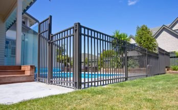 How to Choose the Right Aluminium Fencing for Your Home (5 Tips)